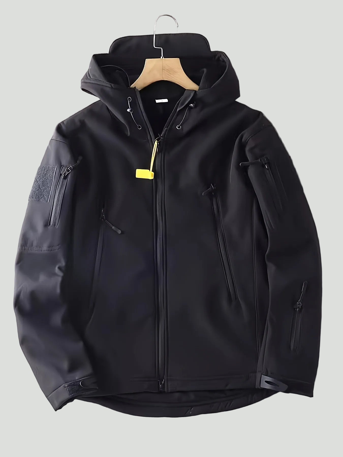 Męska kurtka sportowa z kapturem – jednokolorowa z zapięciem na zamek