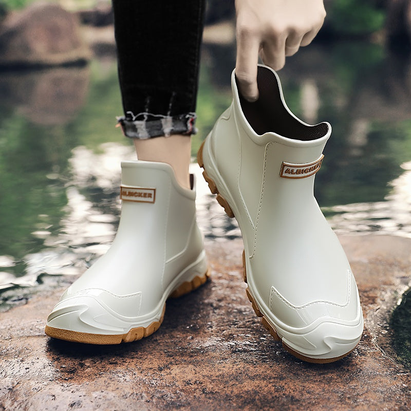 Buty outdoorowe slip-on – antypoślizgowa podeszwa do aktywności na zewnątrz