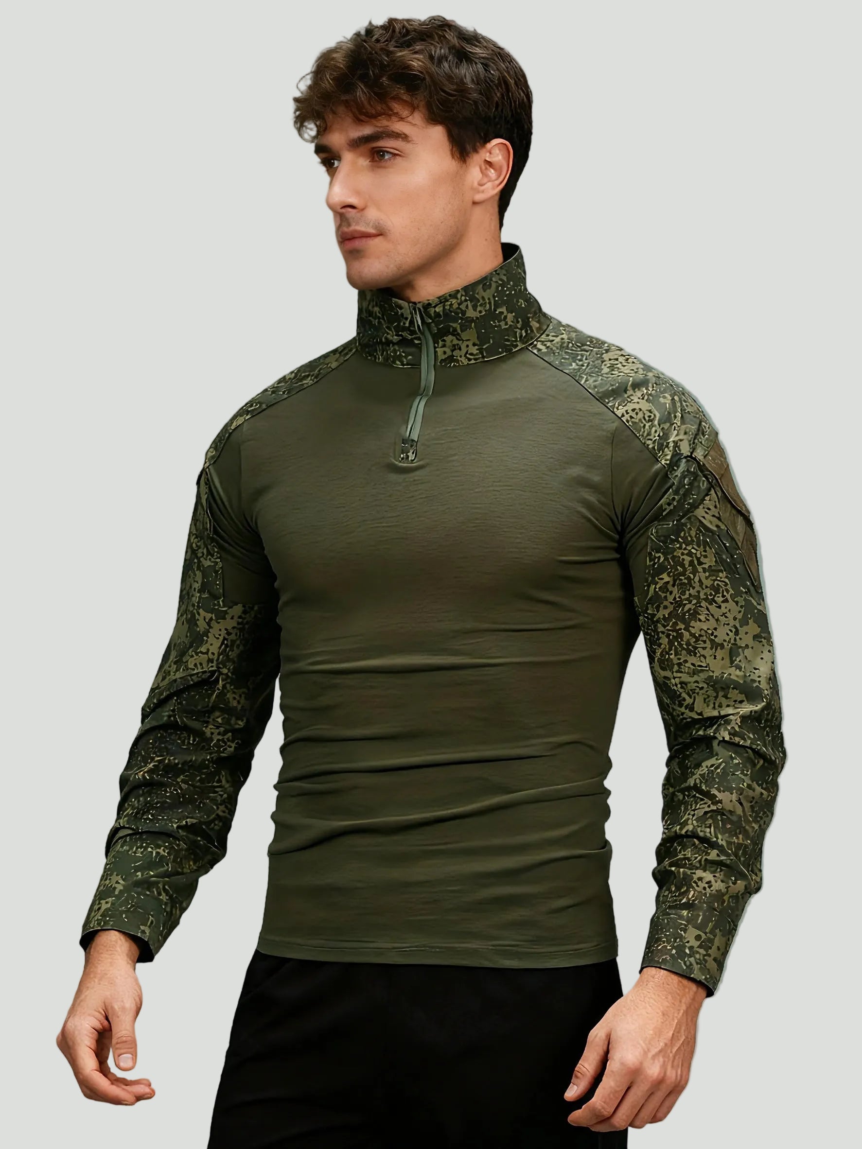 Męska taktyczna koszulka outdoorowa z długim rękawem w kamuflażu – model z półzamkiem