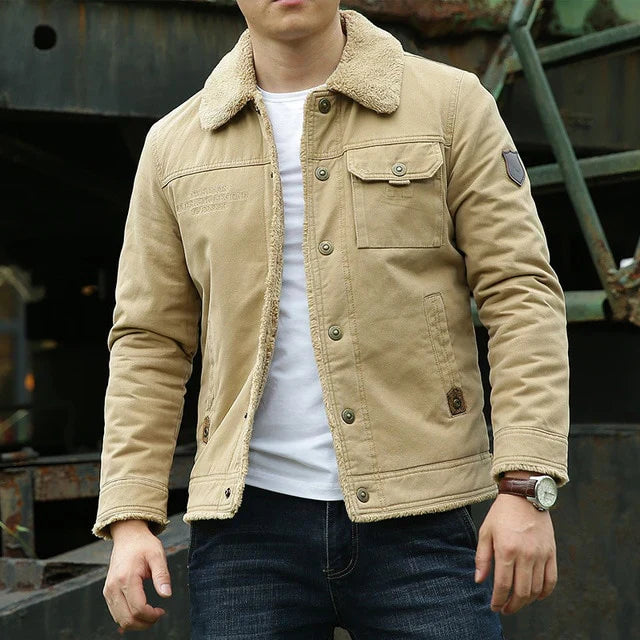 Męska ocieplana kurtka outdoorowa – model cargo z podszewką