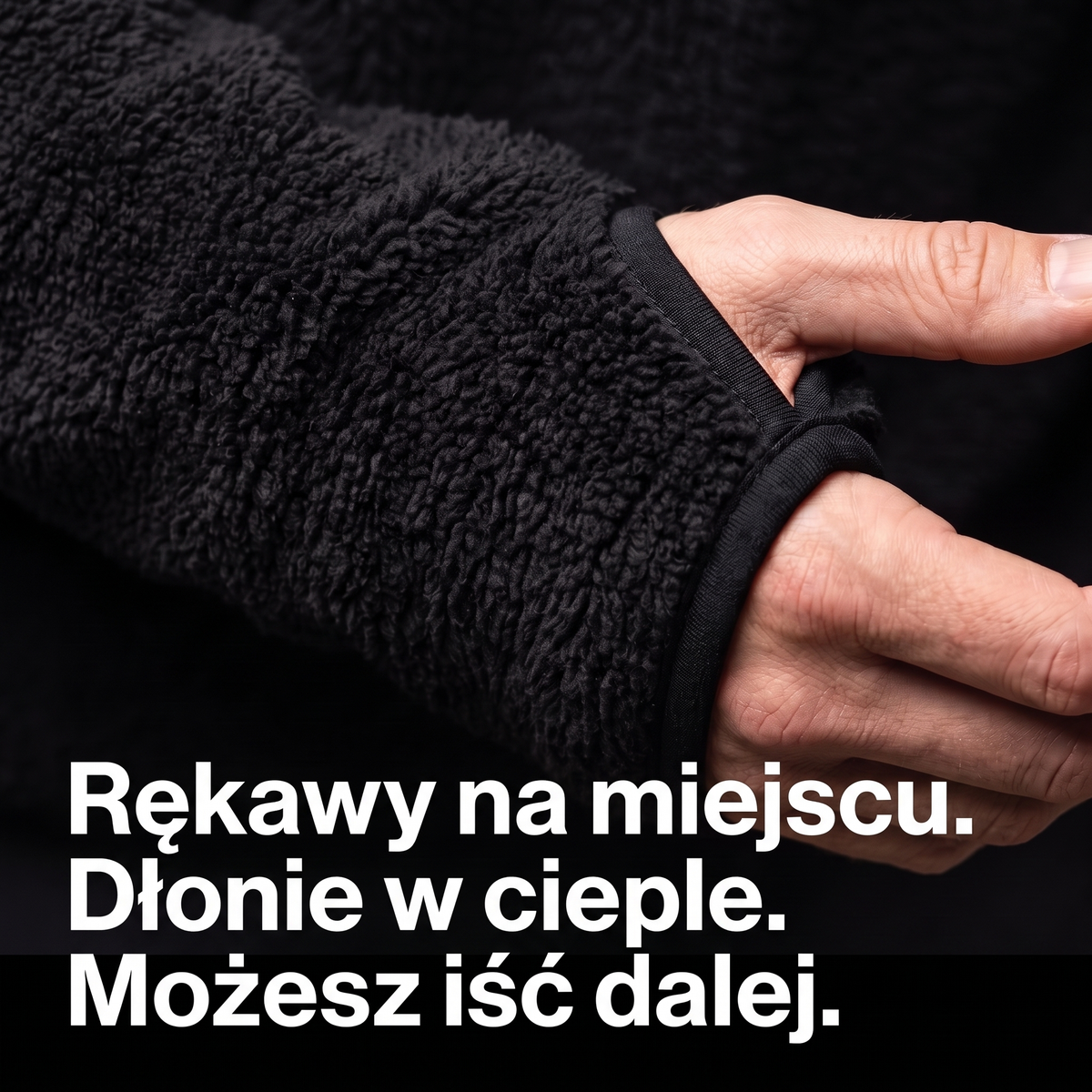 Bluza polarowa z kapturem typu miś – mankiet z otworem na kciuk, zbliżenie