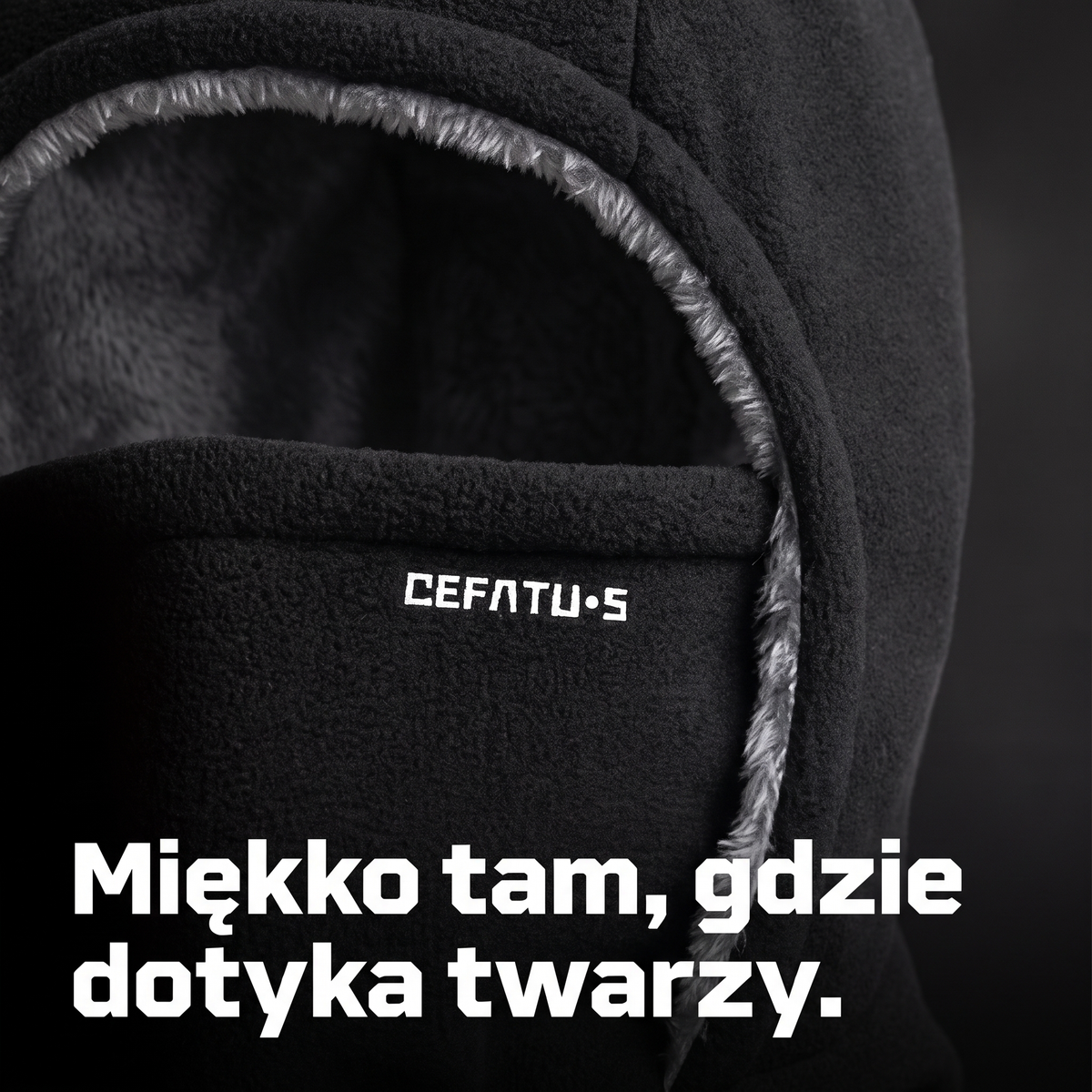 Pluszowe wykończenie wokół otworu na oczy