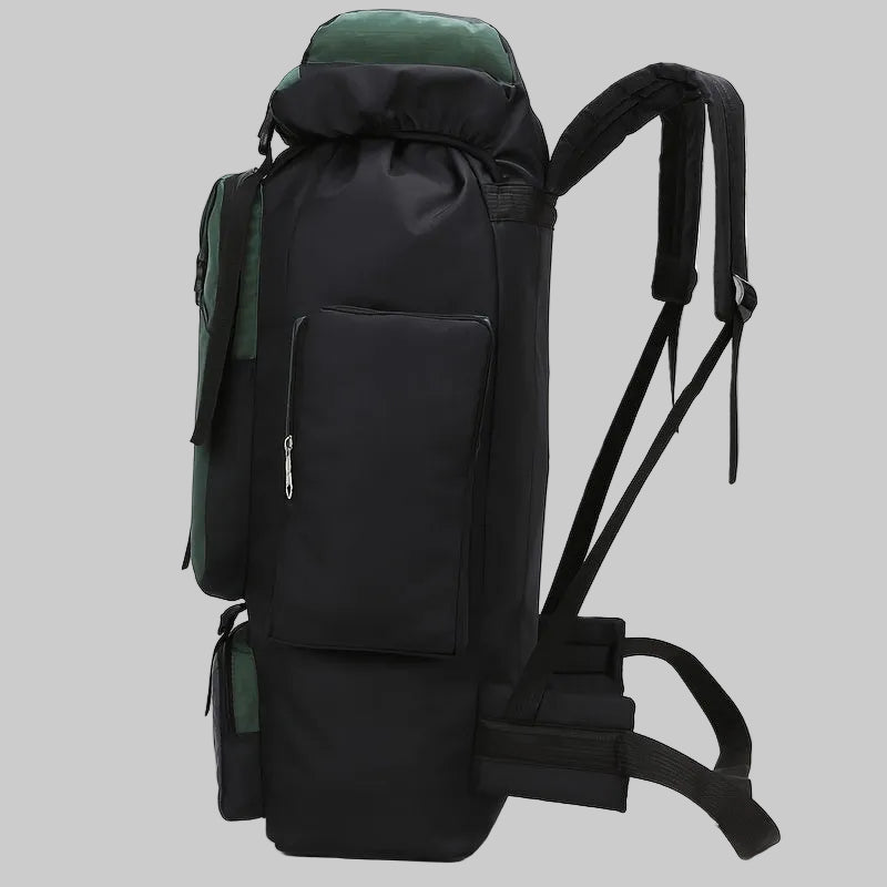 Duży plecak turystyczny 70L – model outdoorowy z regulowanymi paskami