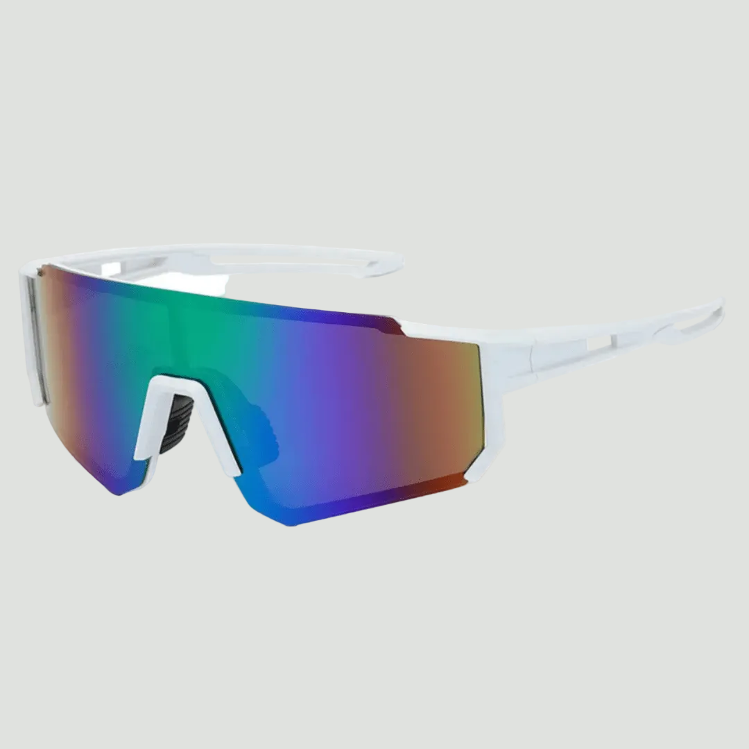 Lekkie okulary przeciwsłoneczne outdoorowe – konstrukcja antyodblaskowa do użytkowania w terenie