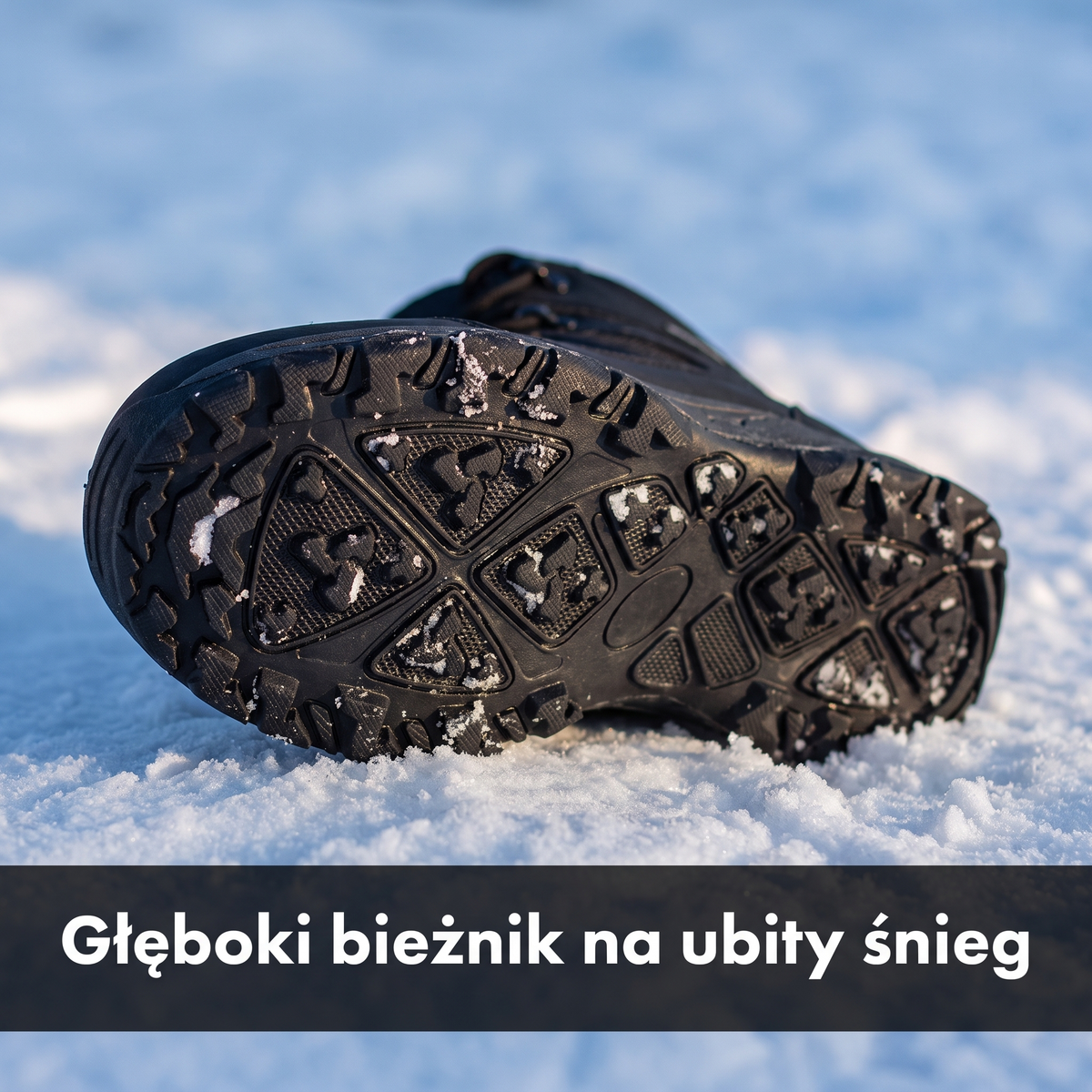 Głęboki bieżnik na ubity śnieg