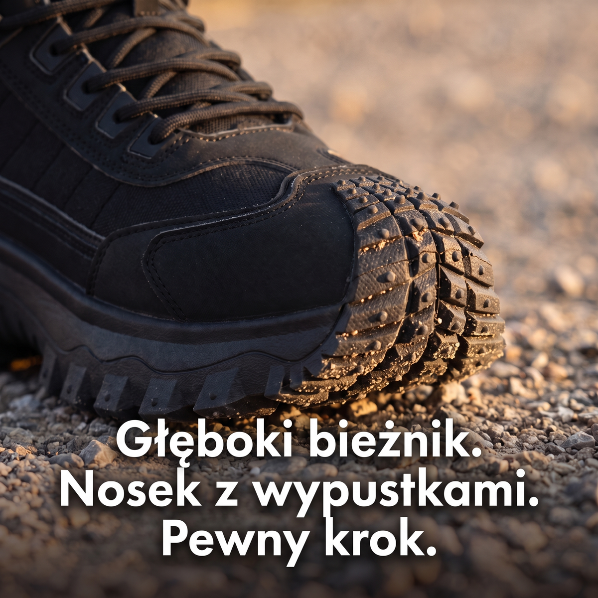 Buty trekkingowe męskie – głęboki bieżnik i nosek z wypustkami