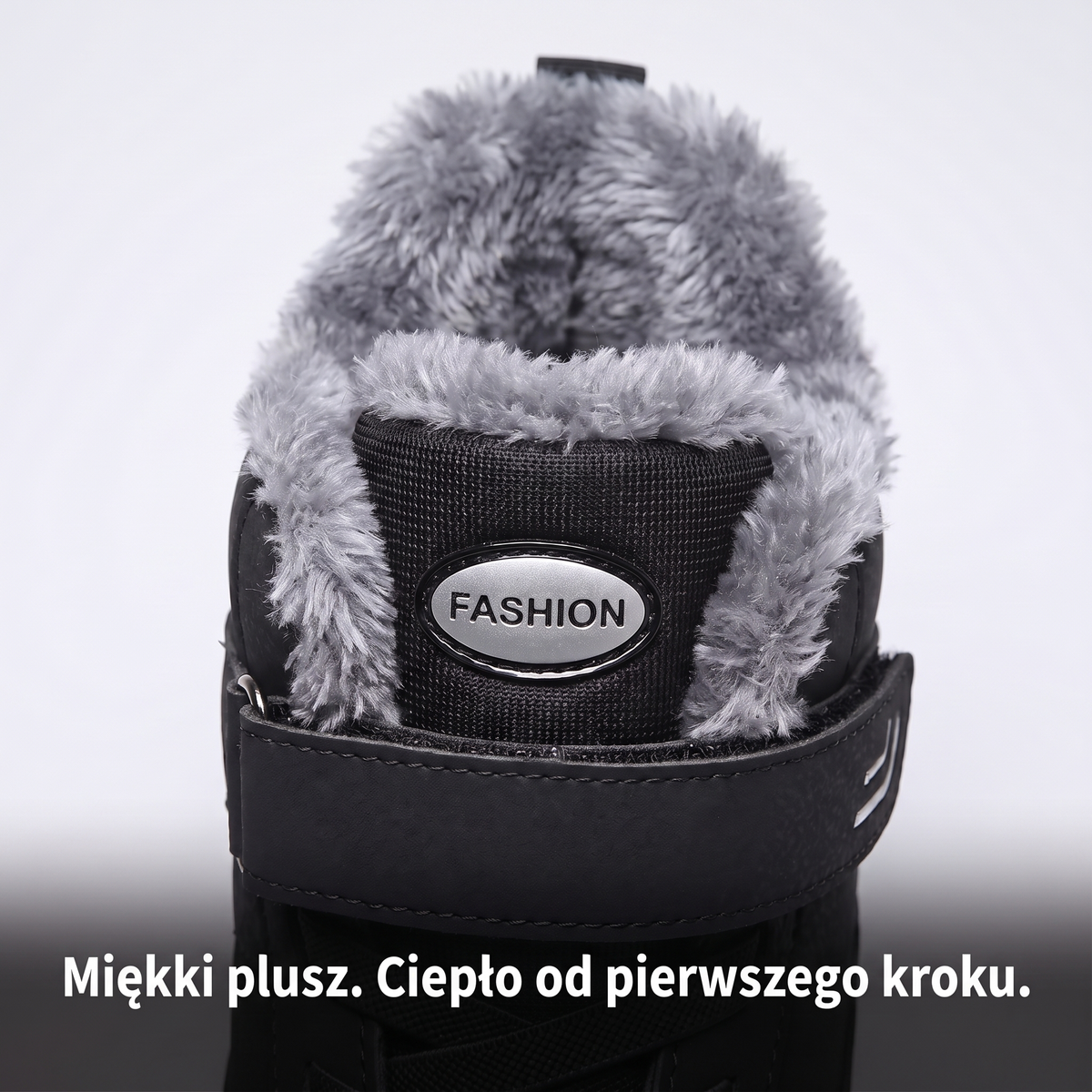 Miękki plusz w cholewce butów zimowych